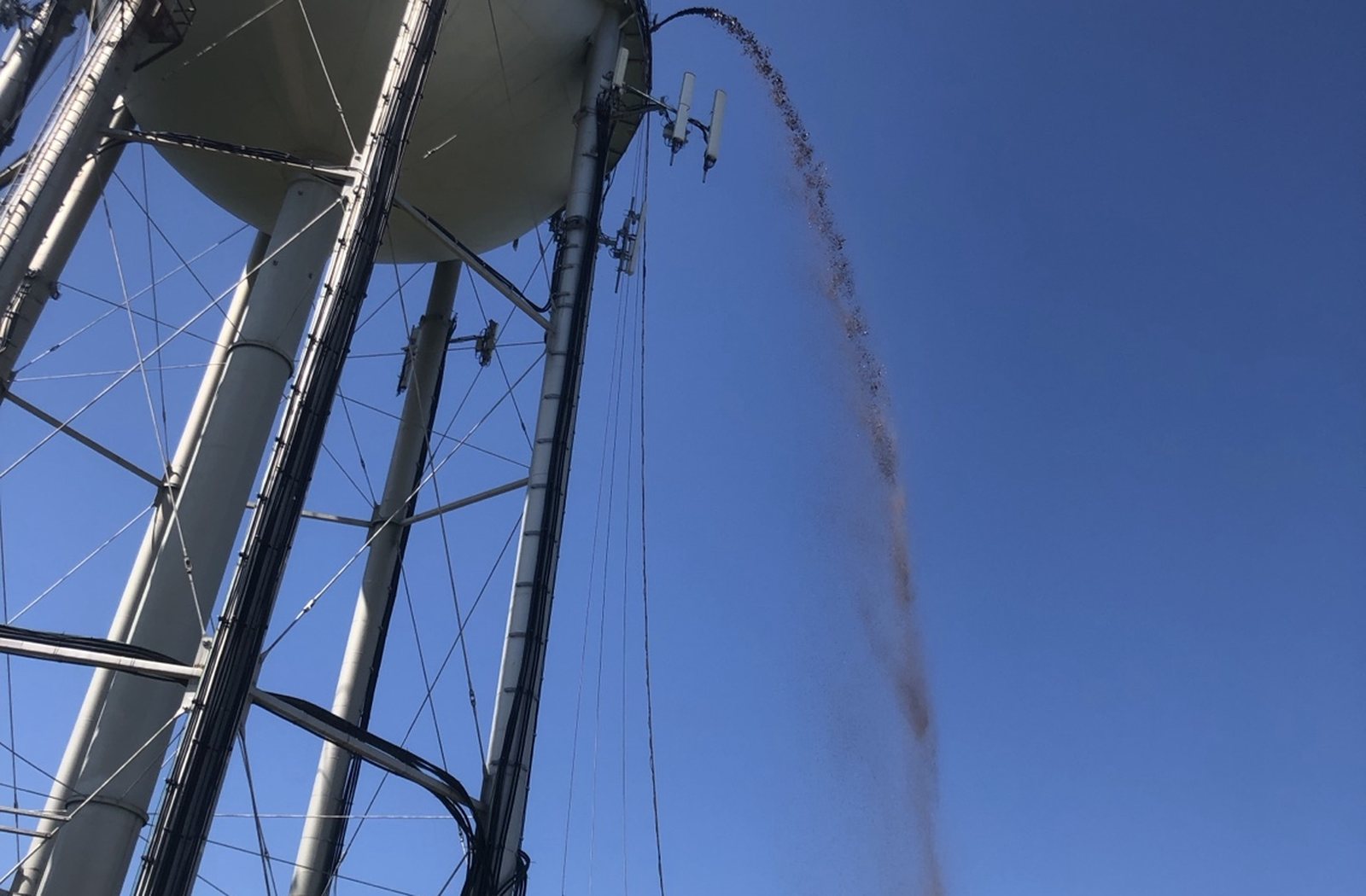 Drinking water storage tower